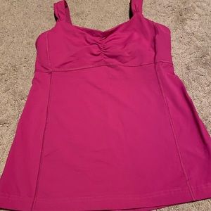 Lululemon women’s athletic top. Perfect condition
